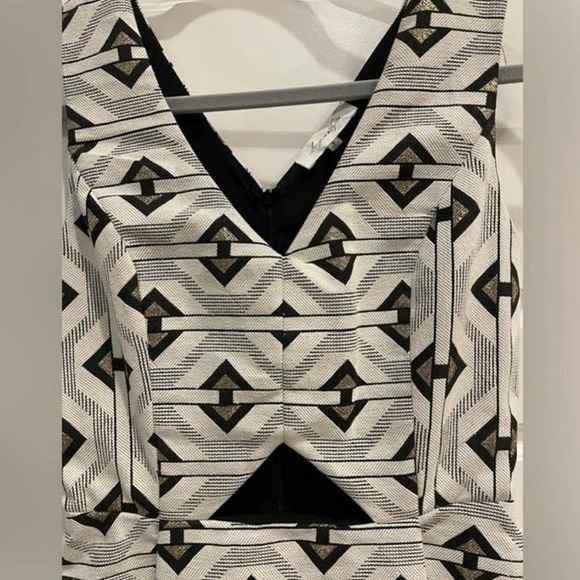 Sugarlips Womens Black White Sleeveless V Neck Cut Out Mini Dress Size Small - Picture 3 of 3